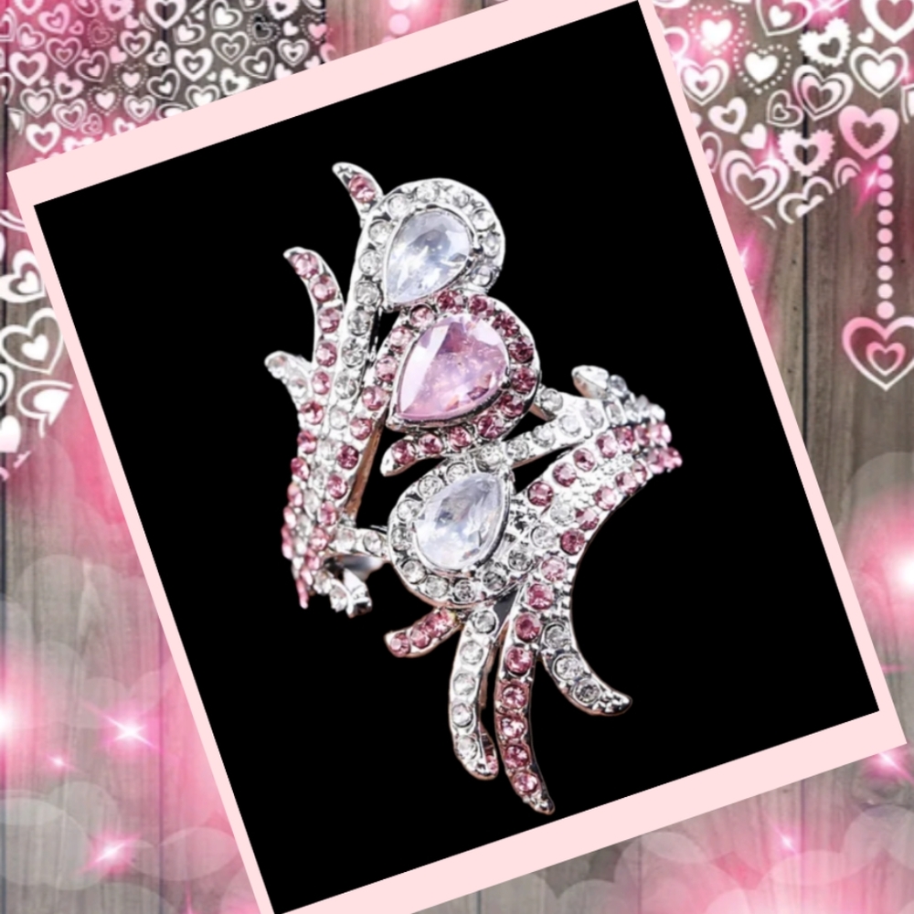 NEW/ Cubic Glass Cocktail Personality Ring Size 8